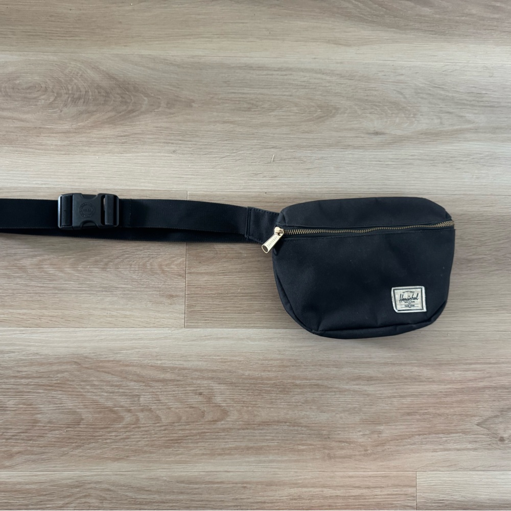 Herschel Crossbody Bag